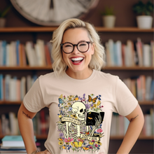  A Good Day to Read a Book | Adult T-Shirt