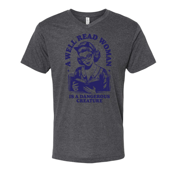 A well read woman | Adult T-Shirt