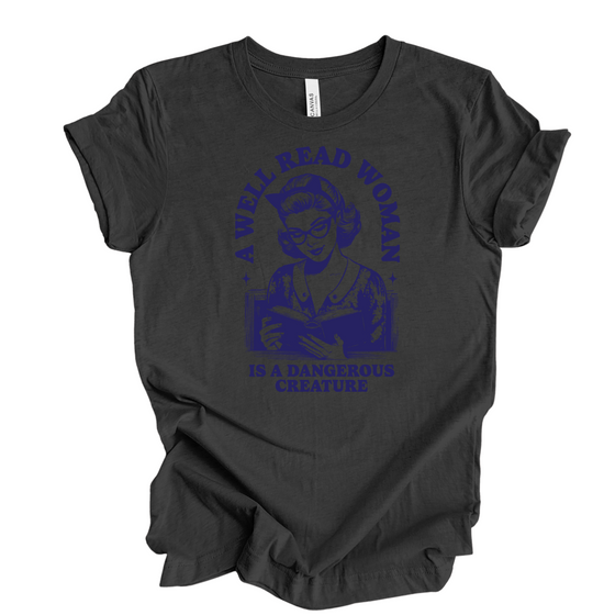 A well read woman | Adult T-Shirt