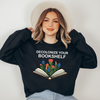 Decolonize your bookshelf | Adult Sweatshirt