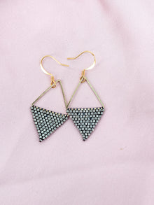  Triangle Dangles metallic grey