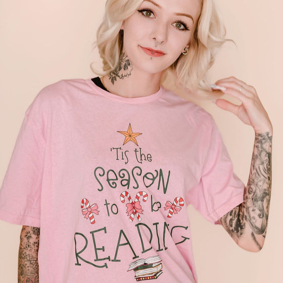 Tis the season to be reading | Adult T-Shirt