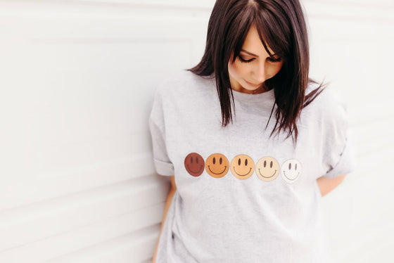 Dont Worry Be Happy | Adult T-Shirt - S & K Collective